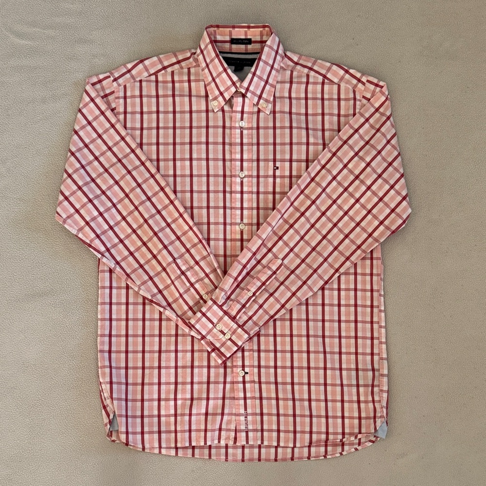 Tommy Hilfiger Button Up Long Sleeved Collared Shirt in Pink White Plaid Size S